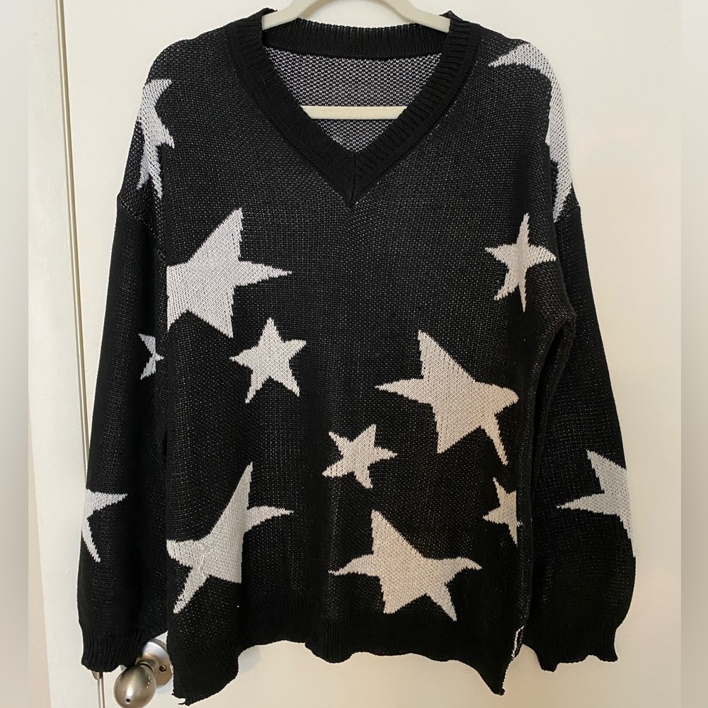 Star print oversized sweater